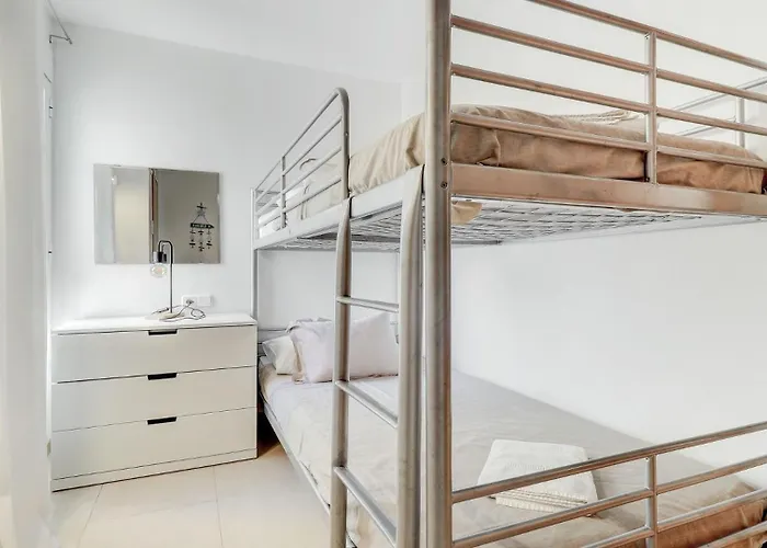 Penthouse N 波连萨港